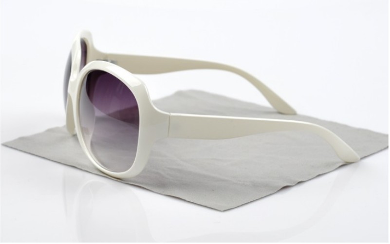 Women_Fashion_Large_Frame_Sunglasses_p38772_6.jpg