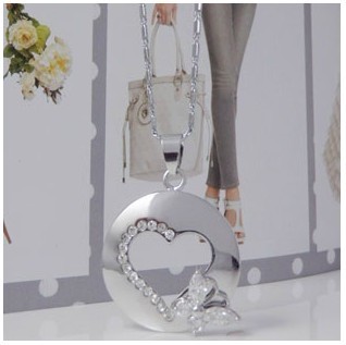 ladies_elegant_platinum_rhinestone_heart_shape_pendant_p30835.jpg